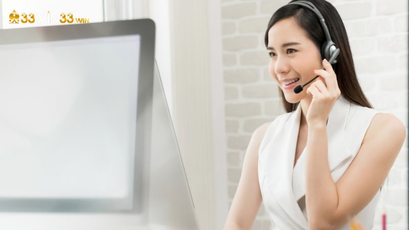 Liên hệ qua hotline